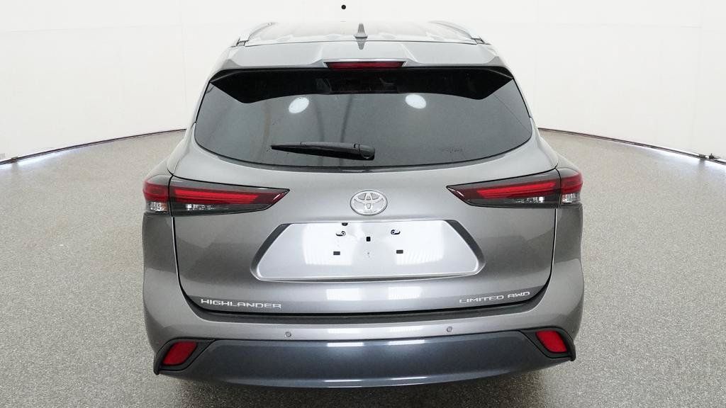 Thumbnail: 2026 Toyota Highlander - 25