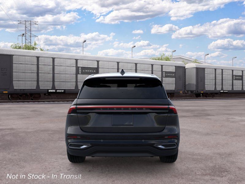 Thumbnail: 2026 Lincoln Nautilus - 5