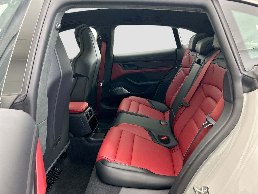 Thumbnail: 2026 Porsche Taycan - 19