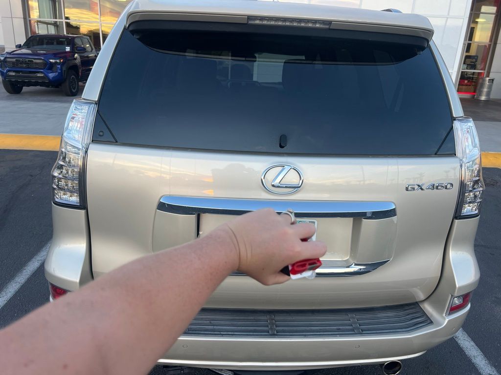 Thumbnail: 2014 Lexus GX - 4