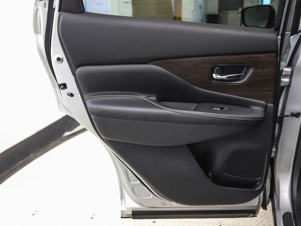 Thumbnail: 2020 Nissan Murano - 20