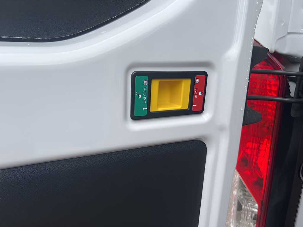 2025 Ford Transit-250