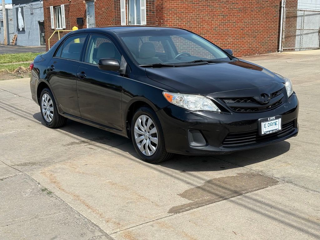 2012 Toyota Corolla LE - Image 4