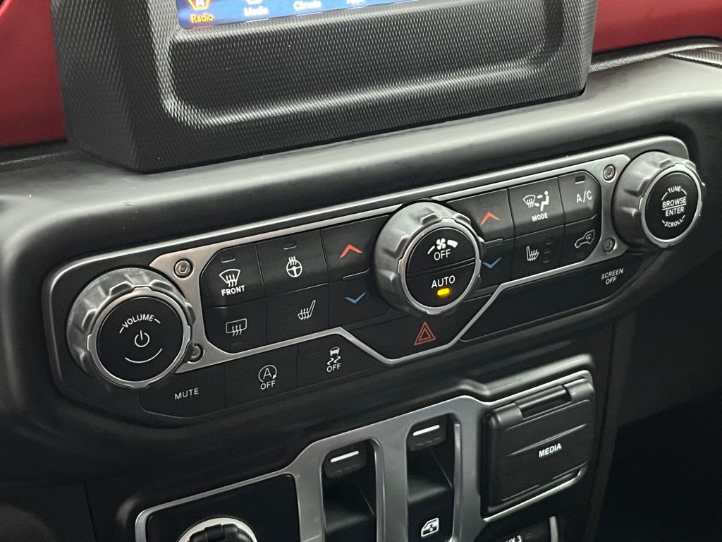 Thumbnail: 2021 Jeep Wrangler - 19