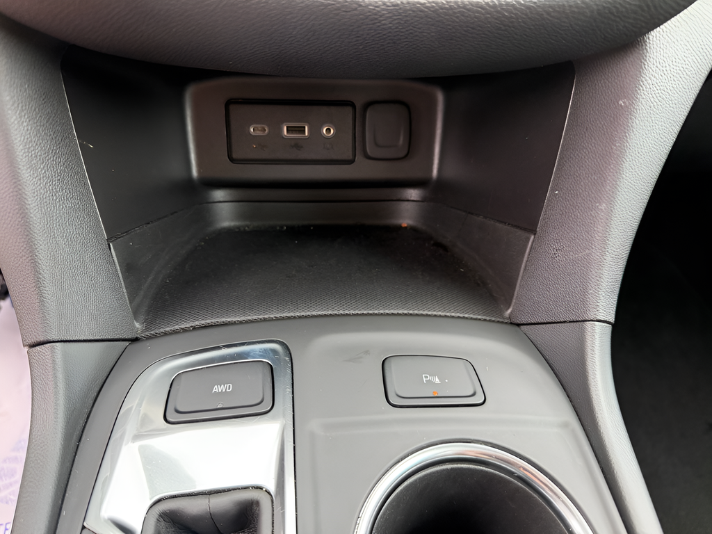 Used 2024 Chevrolet Equinox SUV