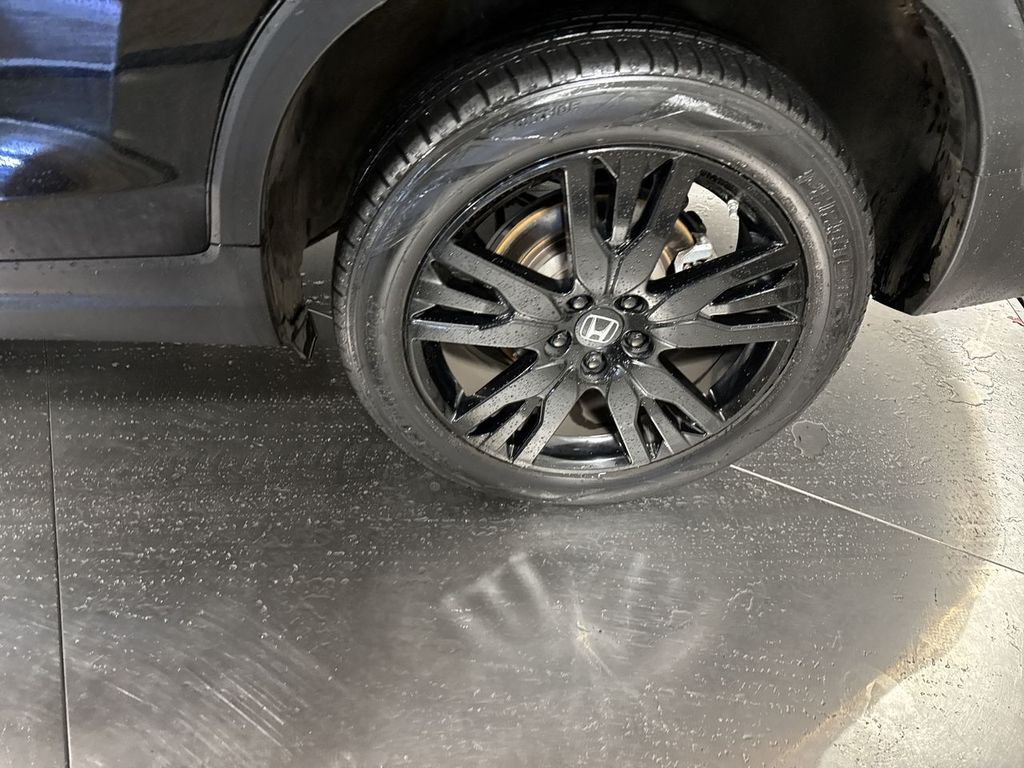 used 2022 Honda Pilot car, priced at $28,407