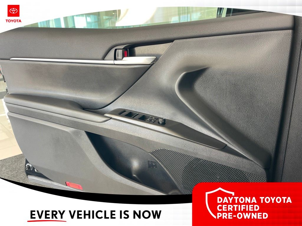 2024 Toyota Camry SE - Photo 25