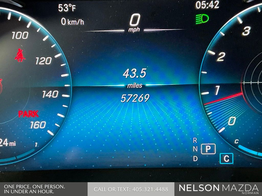 Used 2022 White Mercedes-Benz GLC 300 image 44