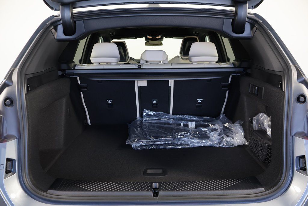 Thumbnail: 2025 BMW X3 - 8