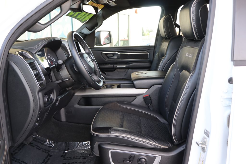 2024 RAM 1500 Laramie 24