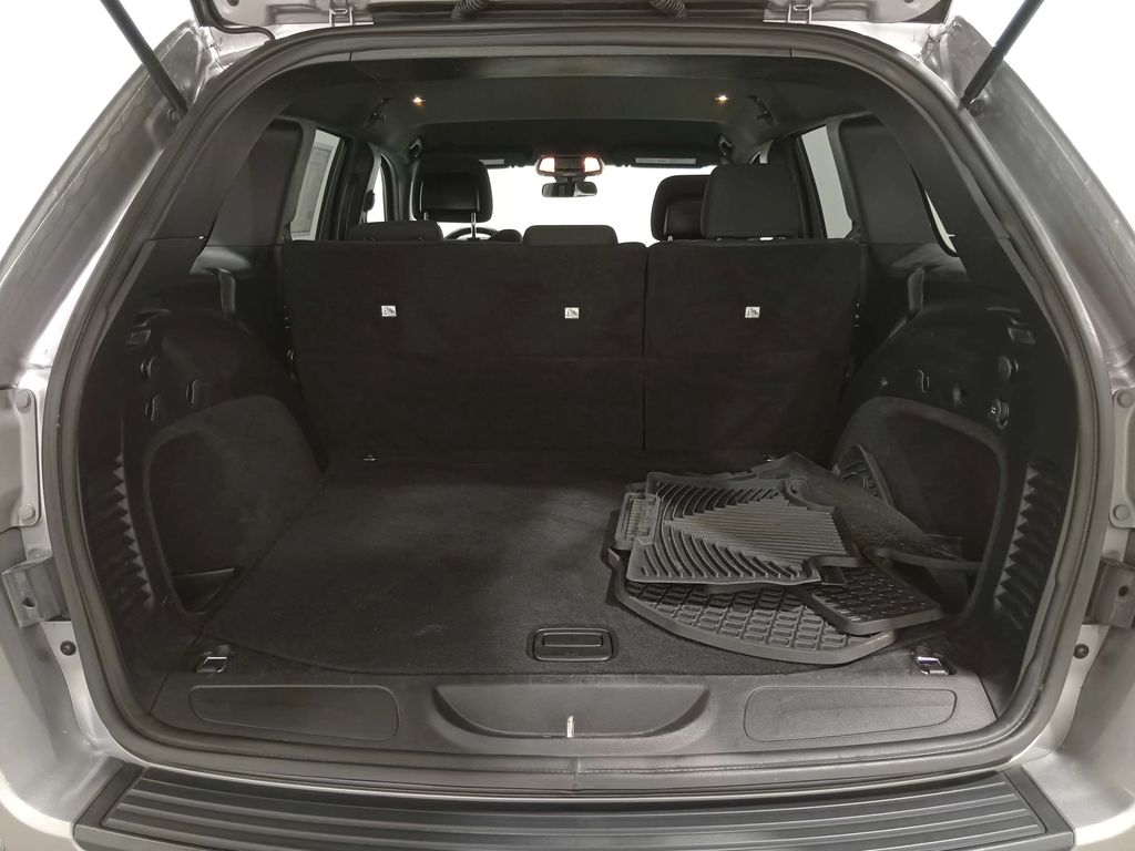 2019 Jeep Grand Cherokee Laredo E 4x4