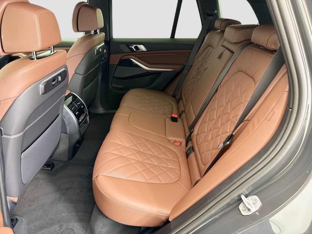 Thumbnail: 2026 BMW X5 - 20