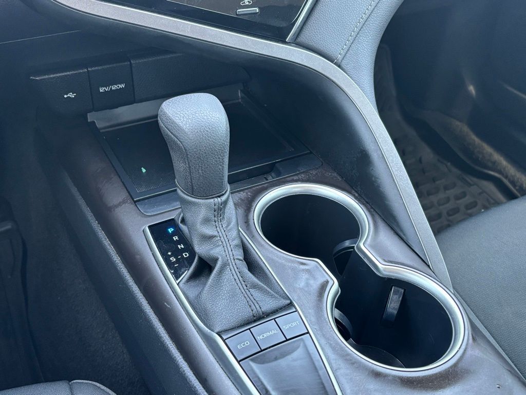 2023 Toyota Camry LE photo