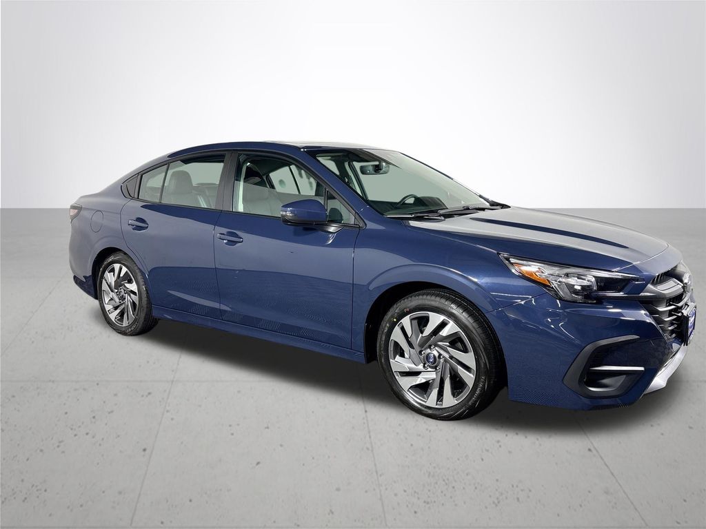 2025 Subaru Legacy Limited photo 4