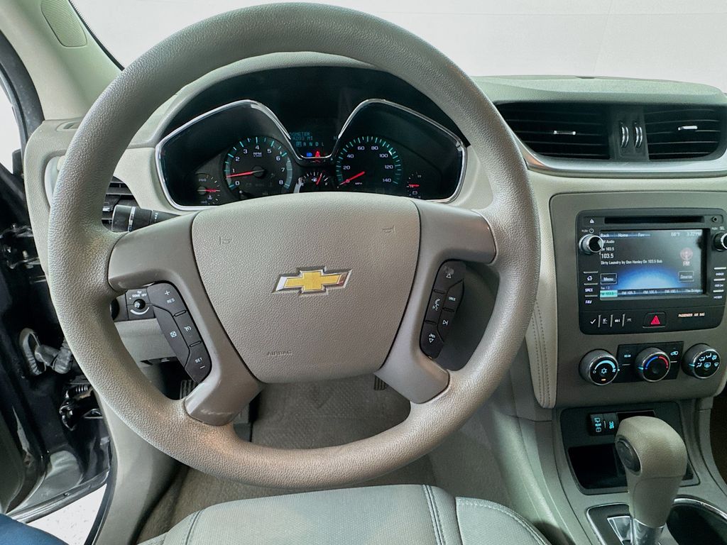 2015 Chevrolet Traverse LS photo