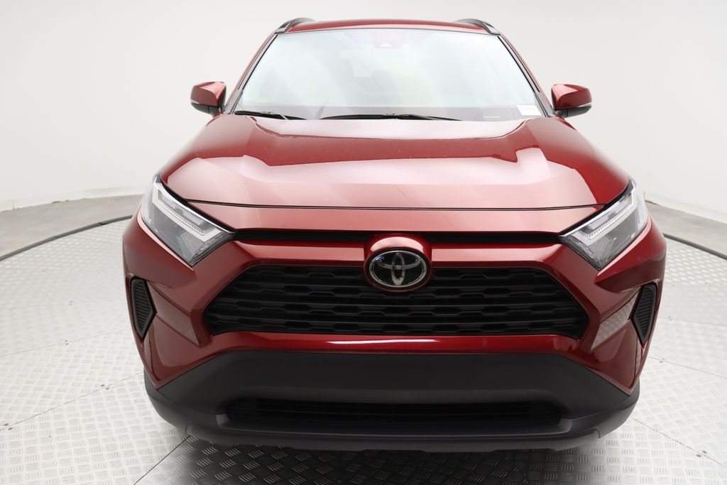 2022 Toyota RAV4 XLE 5