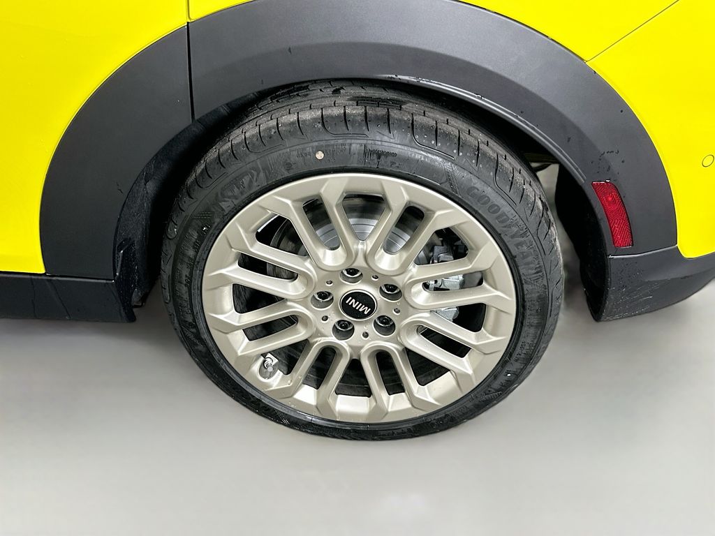 2025 MINI Cooper Hardtop S 22