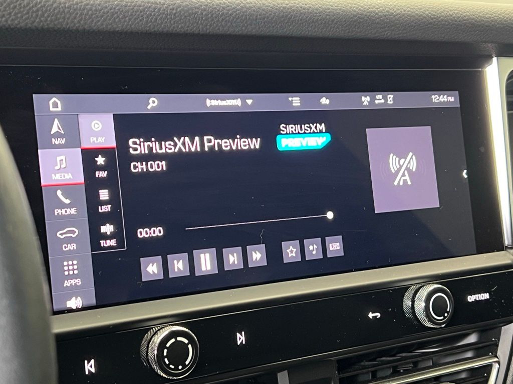 Thumbnail: 2023 Porsche Macan - 14