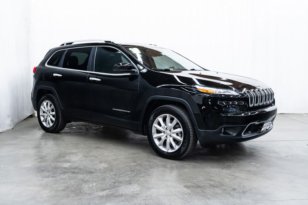 Diamond Black Crystal Pearlcoat 2017 Jeep Cherokee Limited 4WD SUV / Crossover Four-Wheel Drive 9-Speed Automatic