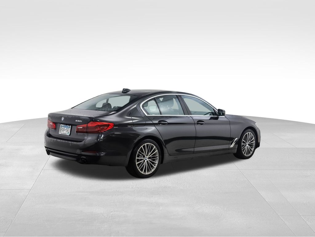 Thumbnail: 2019 BMW 5 Series - 5