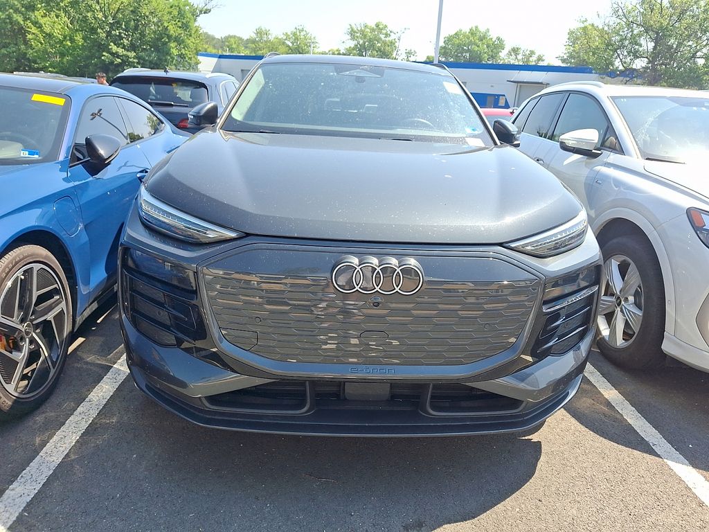 Thumbnail: 2025 Audi Q6 e-tron - 2