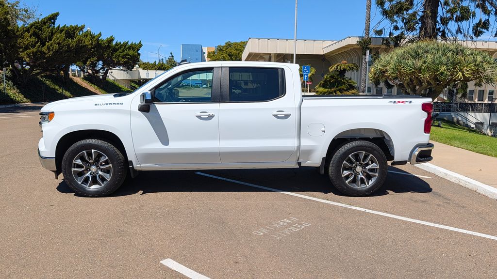 Used 2023 Chevrolet Silverado 1500 LT 4D Crew Cab