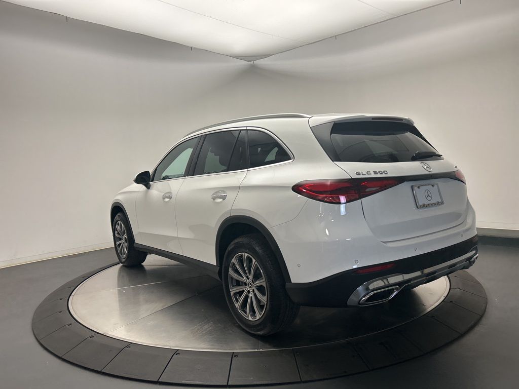 Thumbnail: 2026 Mercedes-Benz GLC - 5