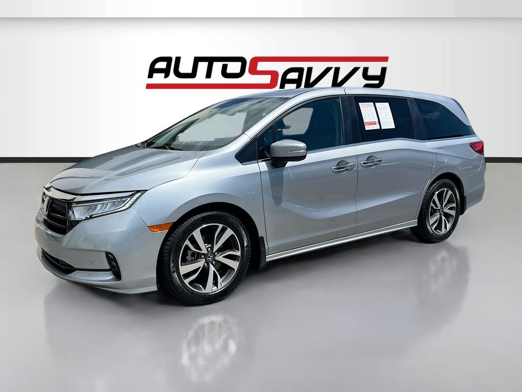 Used 2023 Silver Honda Touring image 3