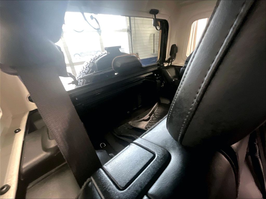 2024 Jeep Wrangler — photo 17