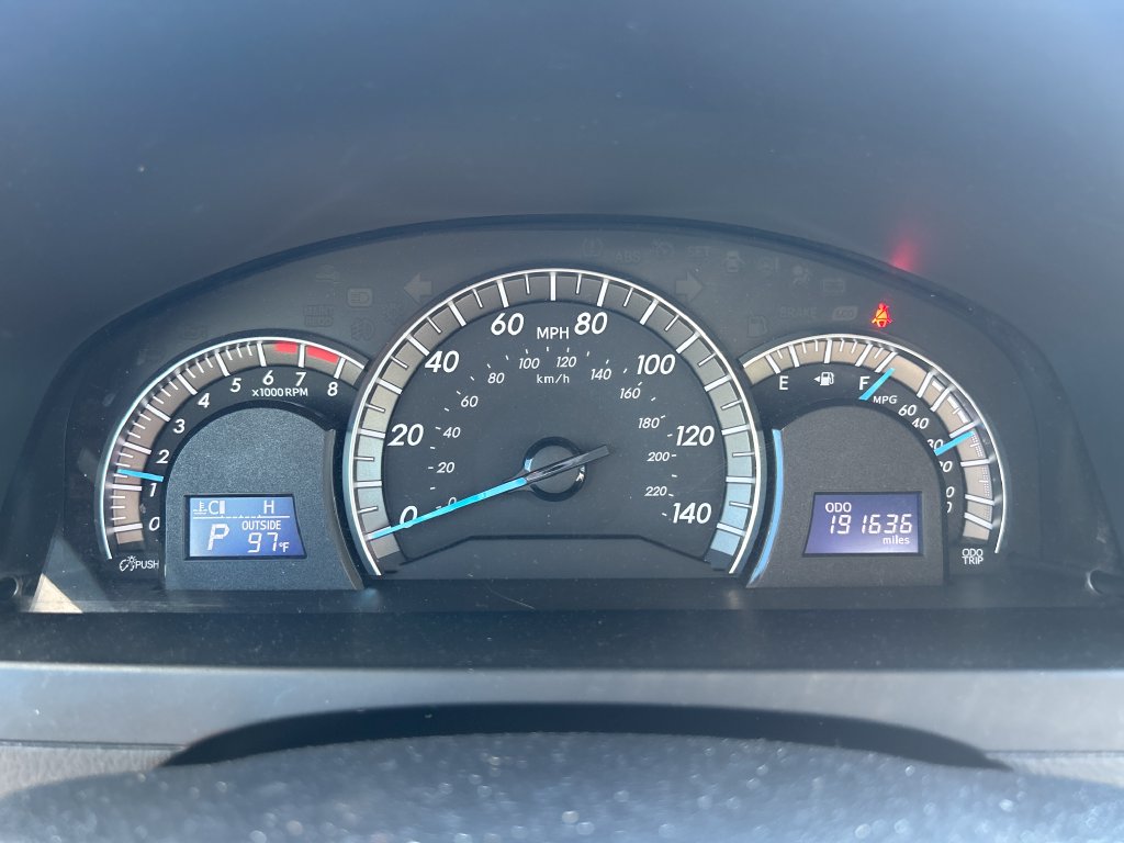 Used 2012 White Toyota SE image 14