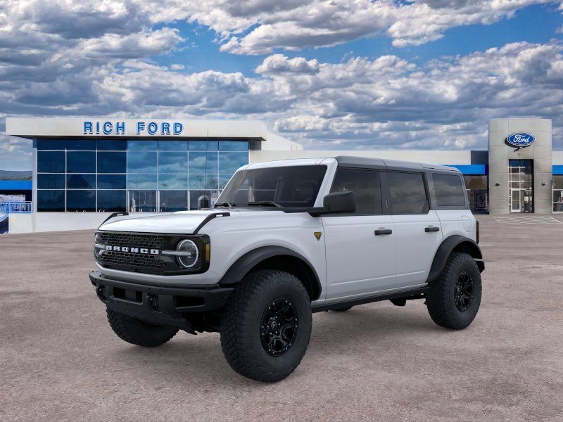 Oxford White 2026 Ford Bronco SUV / Crossover Four-Wheel Drive Automatic