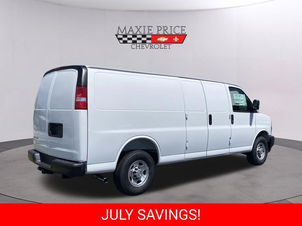 New 2026 Chevrolet Express 2500 Van