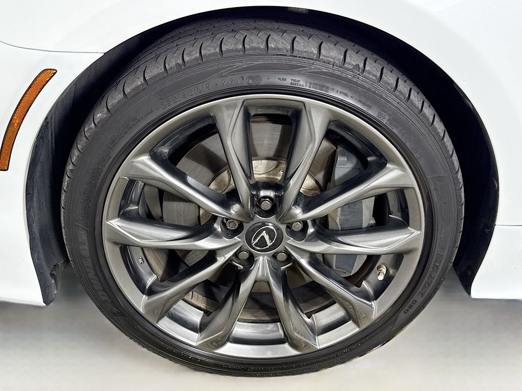 Thumbnail: 2022 Lexus RC - 30