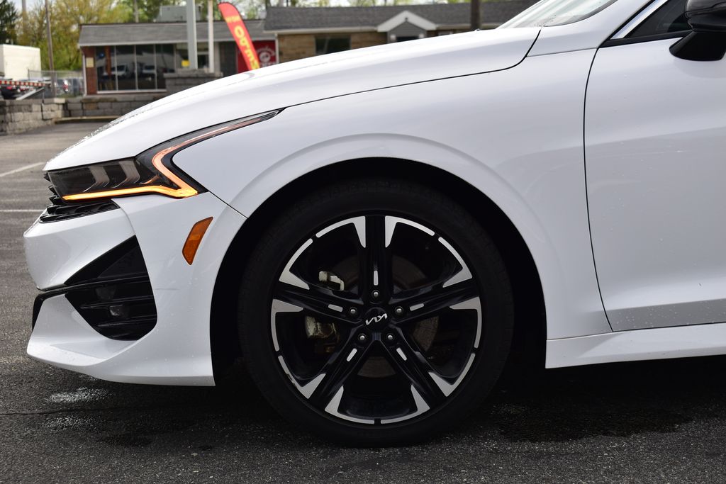 2023 Kia K5 GT-Line 9