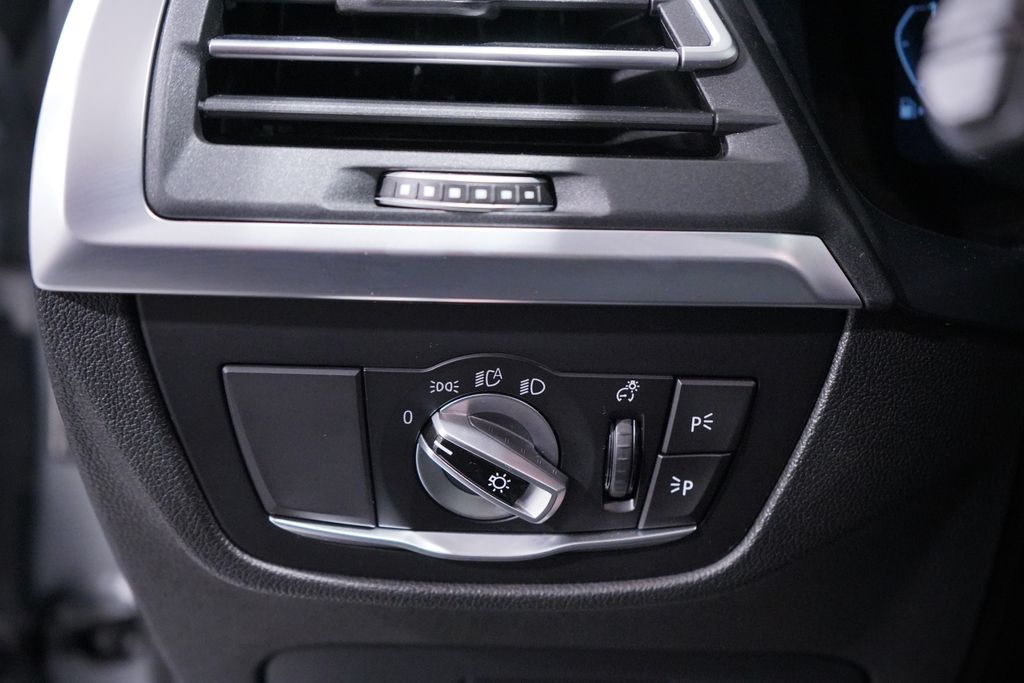 Thumbnail: 2024 BMW X3 - 21