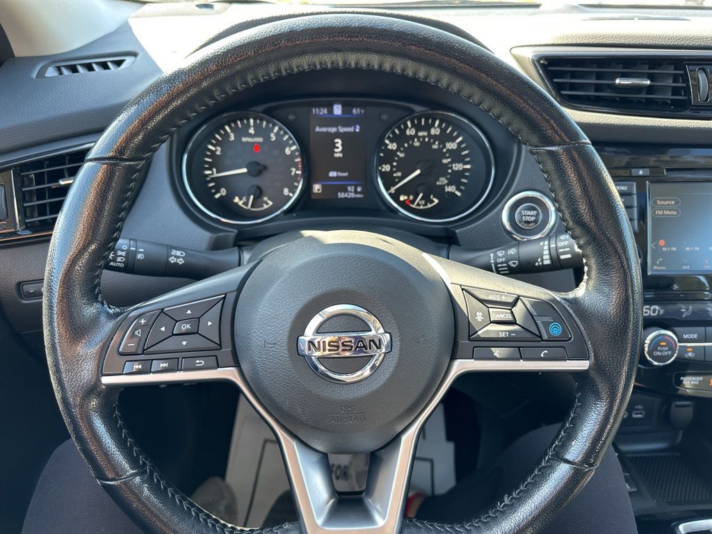 2021 Nissan Rogue Sport SL 36