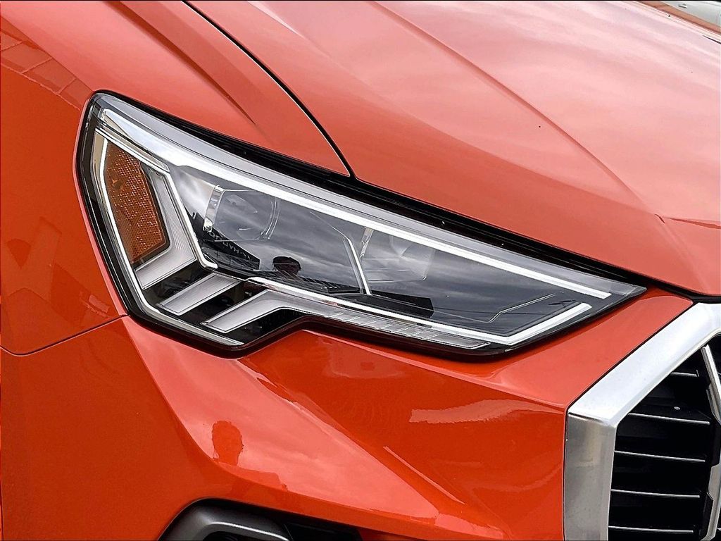 2025 Audi Q3 — photo 32