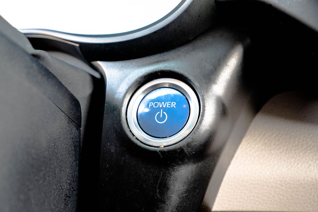 Used 2022 Toyota Sienna Van