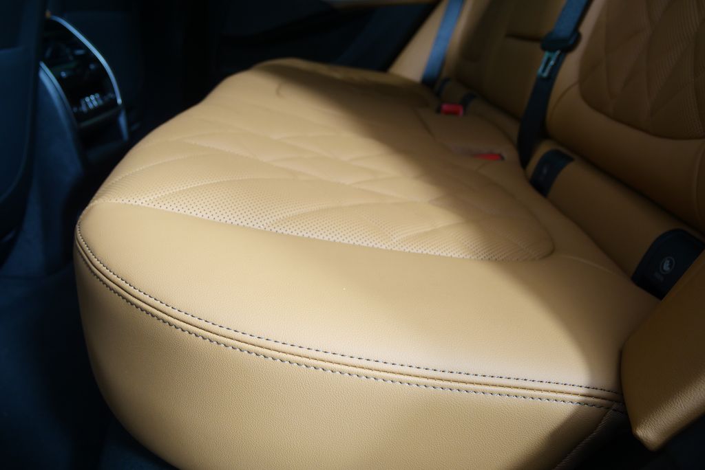 Thumbnail: 2026 BMW X5 - 14