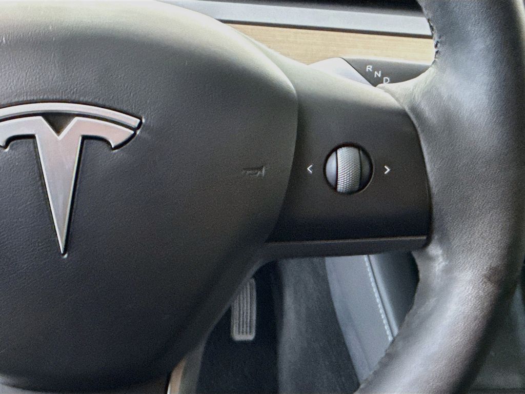 Thumbnail: 2024 Tesla Model Y - 12