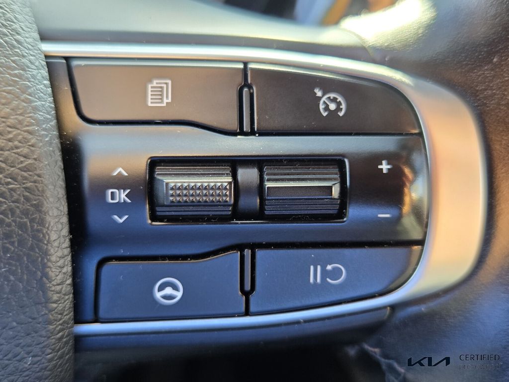 2022 Kia K5 - $17,990