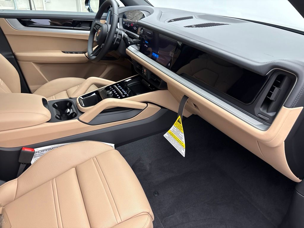 Thumbnail: 2026 Porsche Cayenne - 24