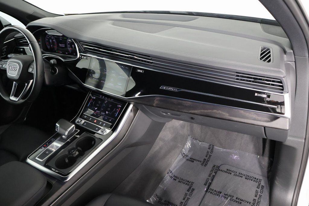 Thumbnail: 2023 Audi Q7 - 9