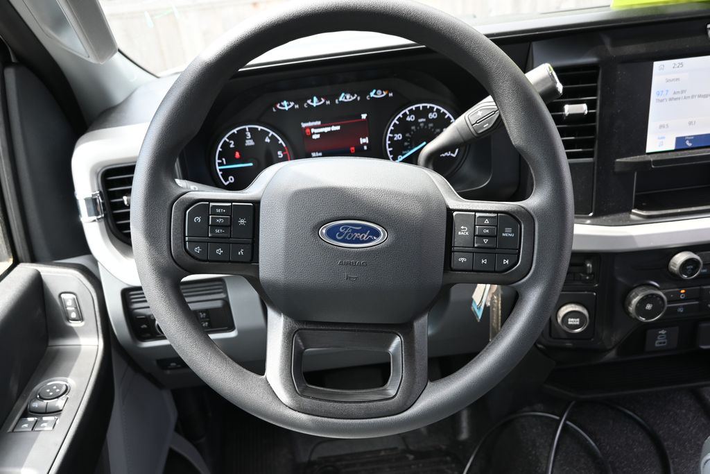 Thumbnail: 2025 Ford Econoline - 7