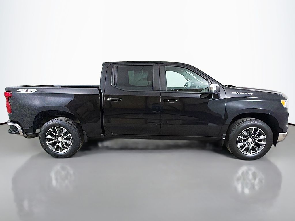 Used 2023 Black Chevrolet LT image 15