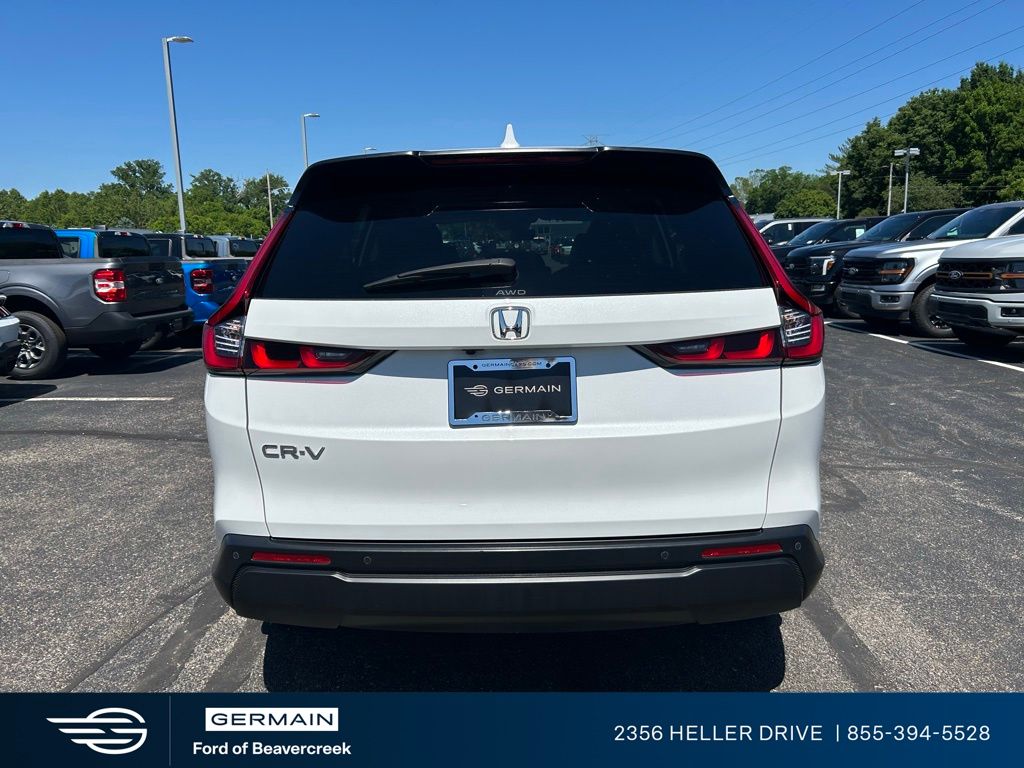 Used 2023 White Honda EX-L image 7