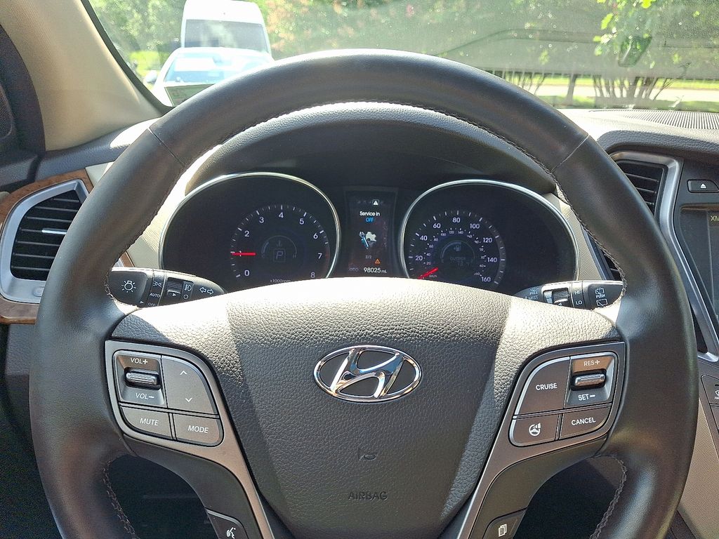 Thumbnail: 2013 Hyundai Santa Fe - 18