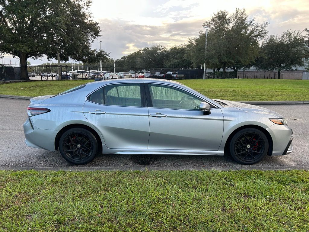 Thumbnail: 2022 Toyota Camry - 6