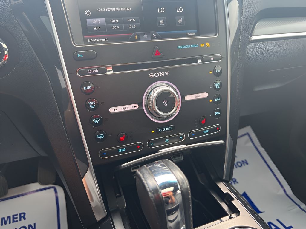 2016 Ford Explorer