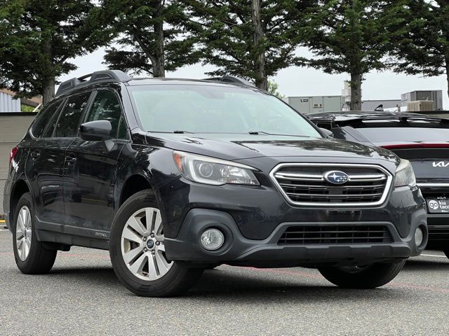 Crystal Black Silica 2019 Subaru Outback 2.5i Premium AWD Wagon All-Wheel Drive Continuously Variable Transmission